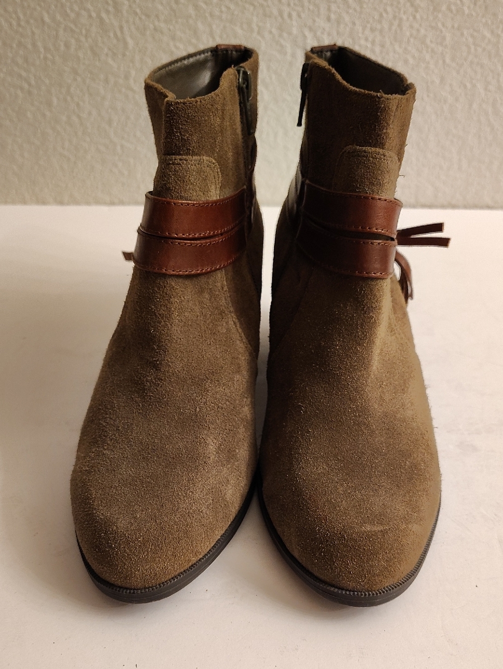 NEW Alex Marie Women's Size 9.5 Leather Upper Suede Ankle Boots BS X